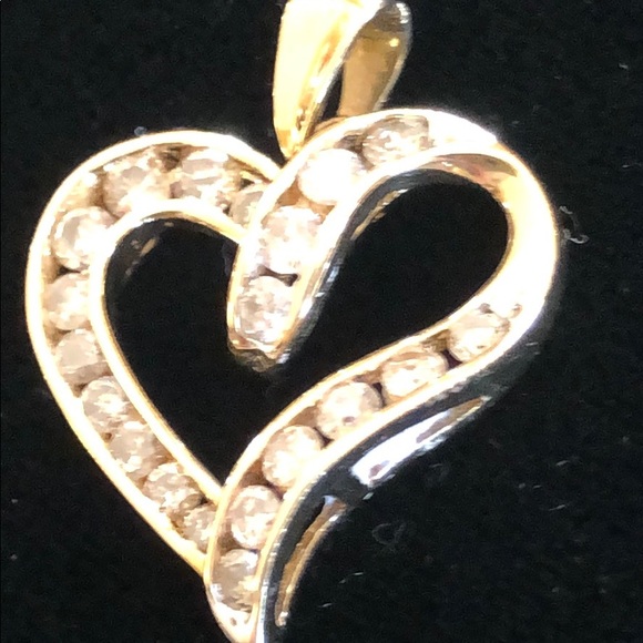 🎉HP🎉Genuine Diamonds set in 10K Gold - Picture 5 of 7